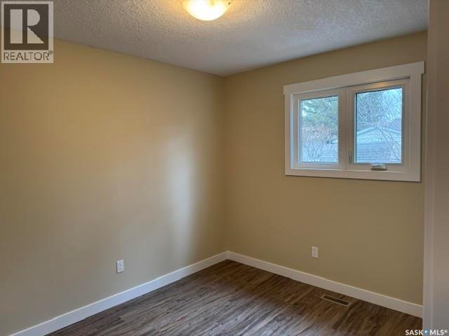 30 Shore Bay, Regina, Saskatchewan  S4R 7H6 - Photo 15 - SK042123
