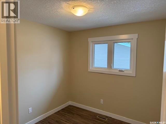 30 Shore Bay, Regina, Saskatchewan  S4R 7H6 - Photo 18 - SK042123