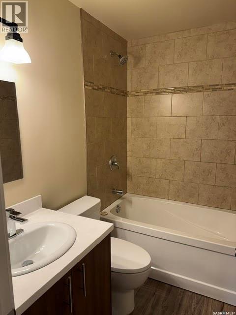 30 Shore Bay, Regina, Saskatchewan  S4R 7H6 - Photo 20 - SK042123