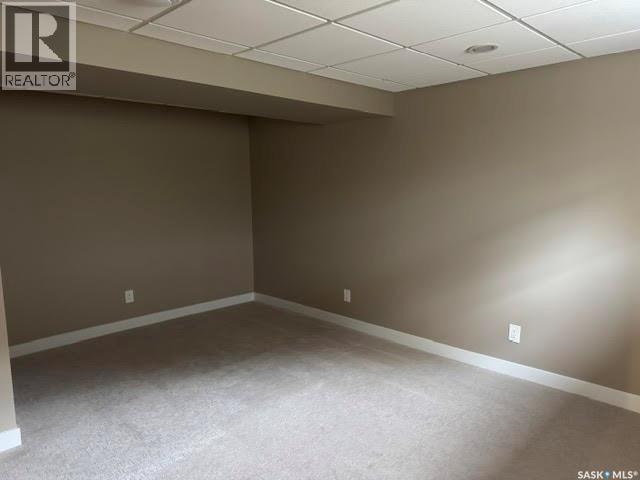 30 Shore Bay, Regina, Saskatchewan  S4R 7H6 - Photo 21 - SK042123