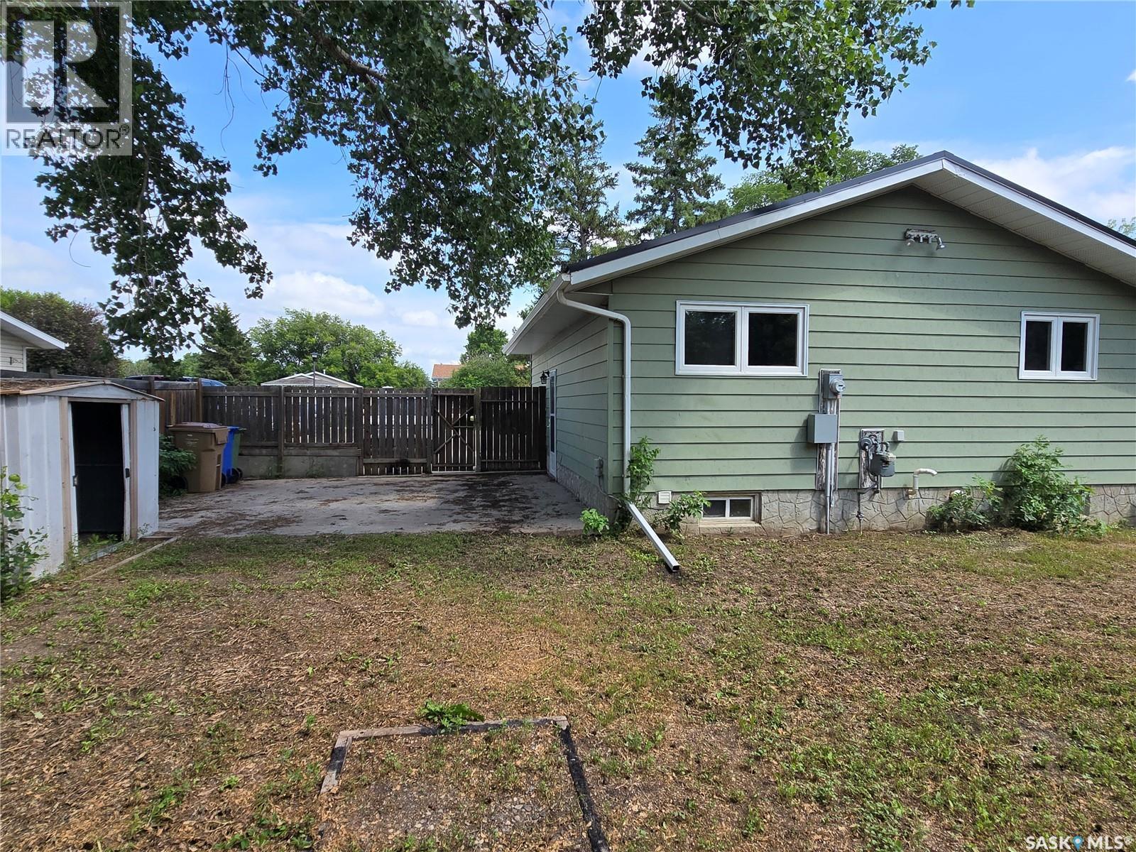 30 Shore Bay, Regina, Saskatchewan  S4R 7H6 - Photo 29 - SK042123