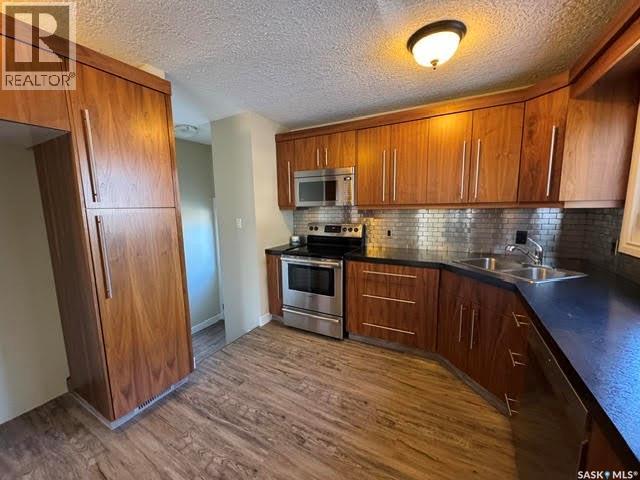 30 Shore Bay, Regina, Saskatchewan  S4R 7H6 - Photo 5 - SK042123