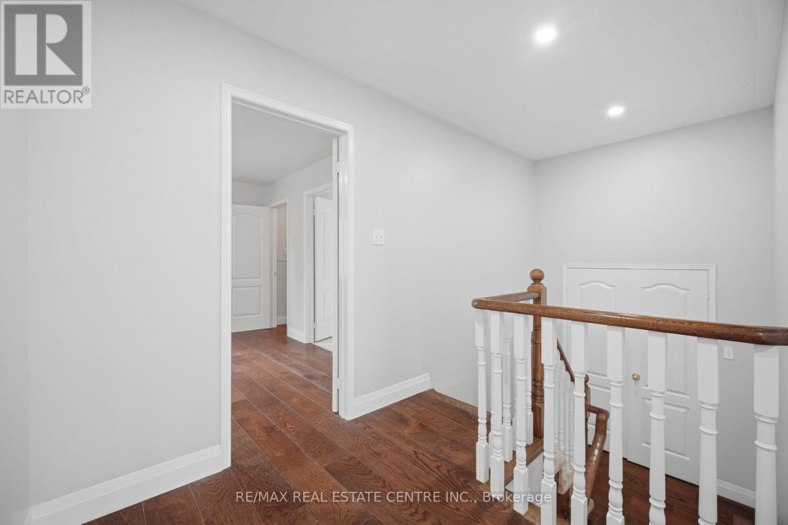 Upper Level - 3857 Brinwood Gate, Mississauga, Ontario  L5M 7H3 - Photo 20 - W13544868