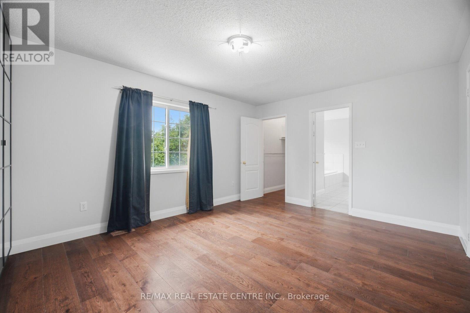 Upper Level - 3857 Brinwood Gate, Mississauga, Ontario  L5M 7H3 - Photo 22 - W13544868