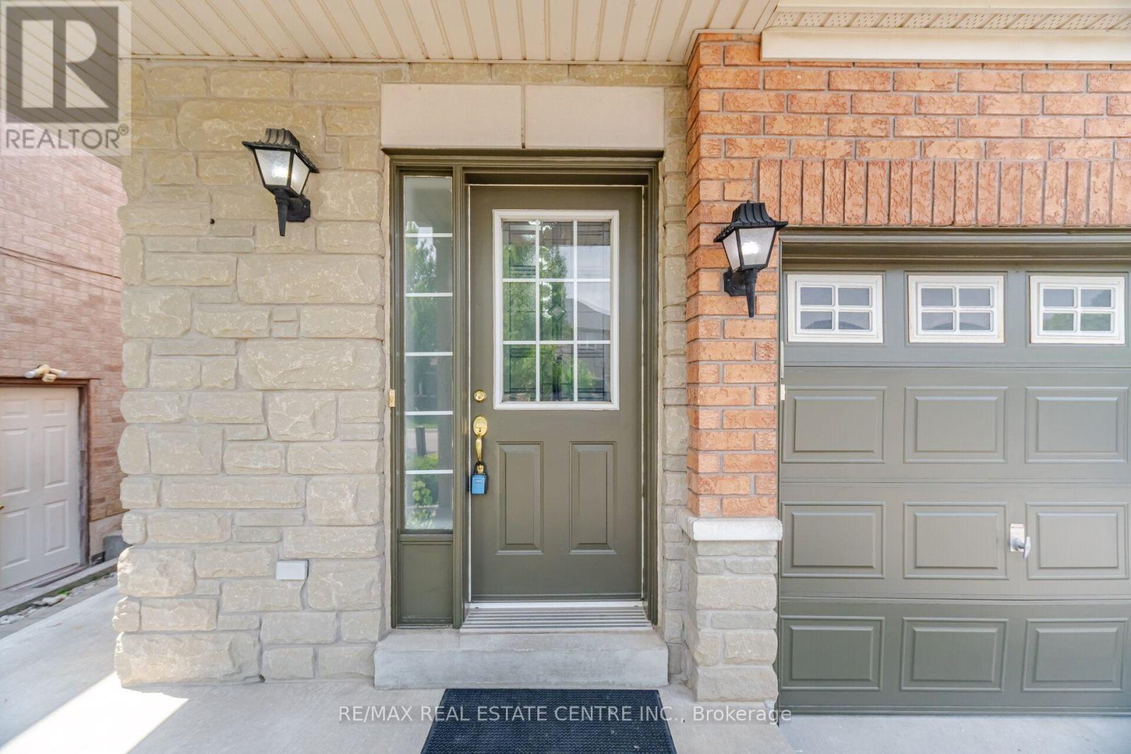Upper Level - 3857 Brinwood Gate, Mississauga, Ontario  L5M 7H3 - Photo 3 - W13544868