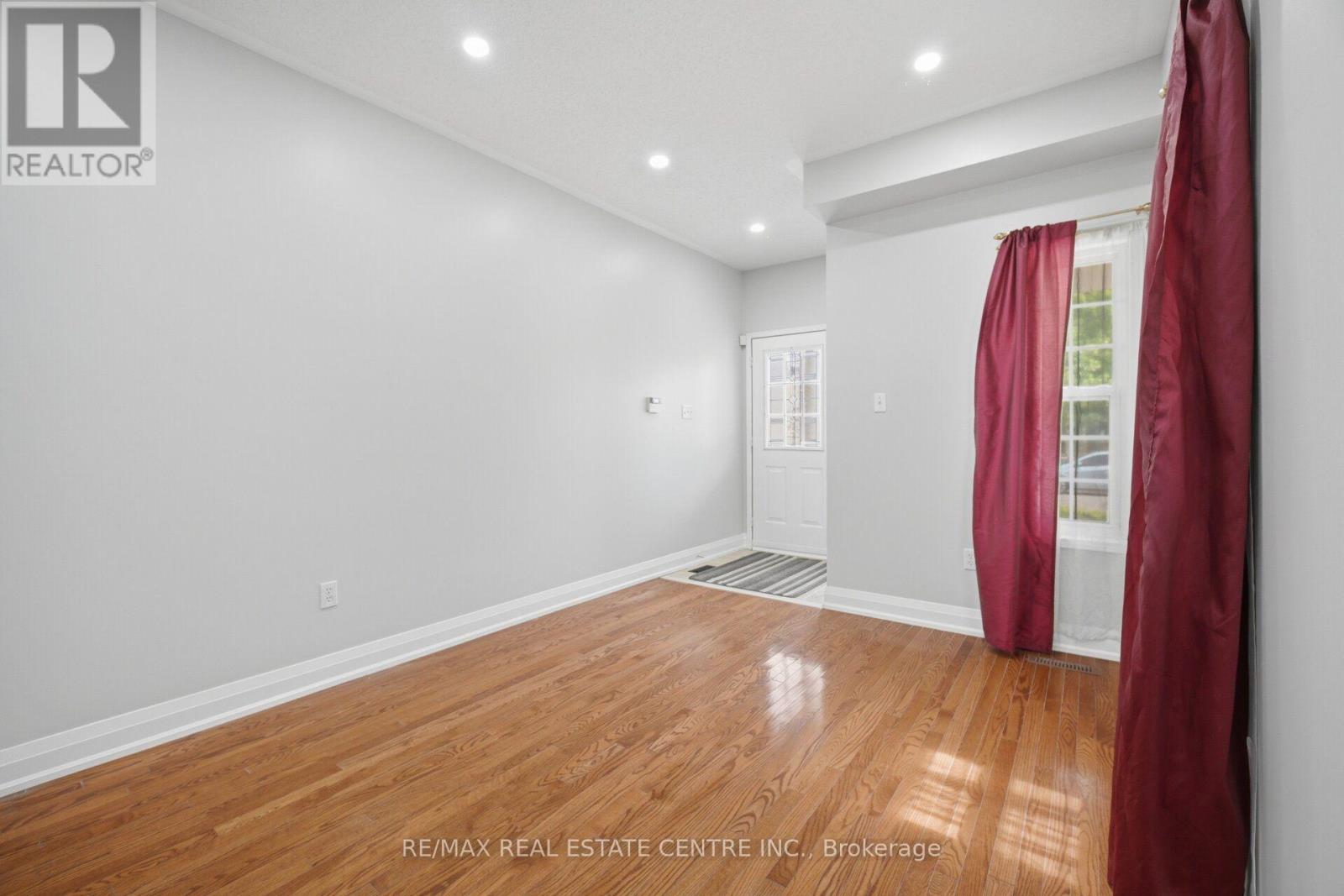 Upper Level - 3857 Brinwood Gate, Mississauga, Ontario  L5M 7H3 - Photo 6 - W13544868