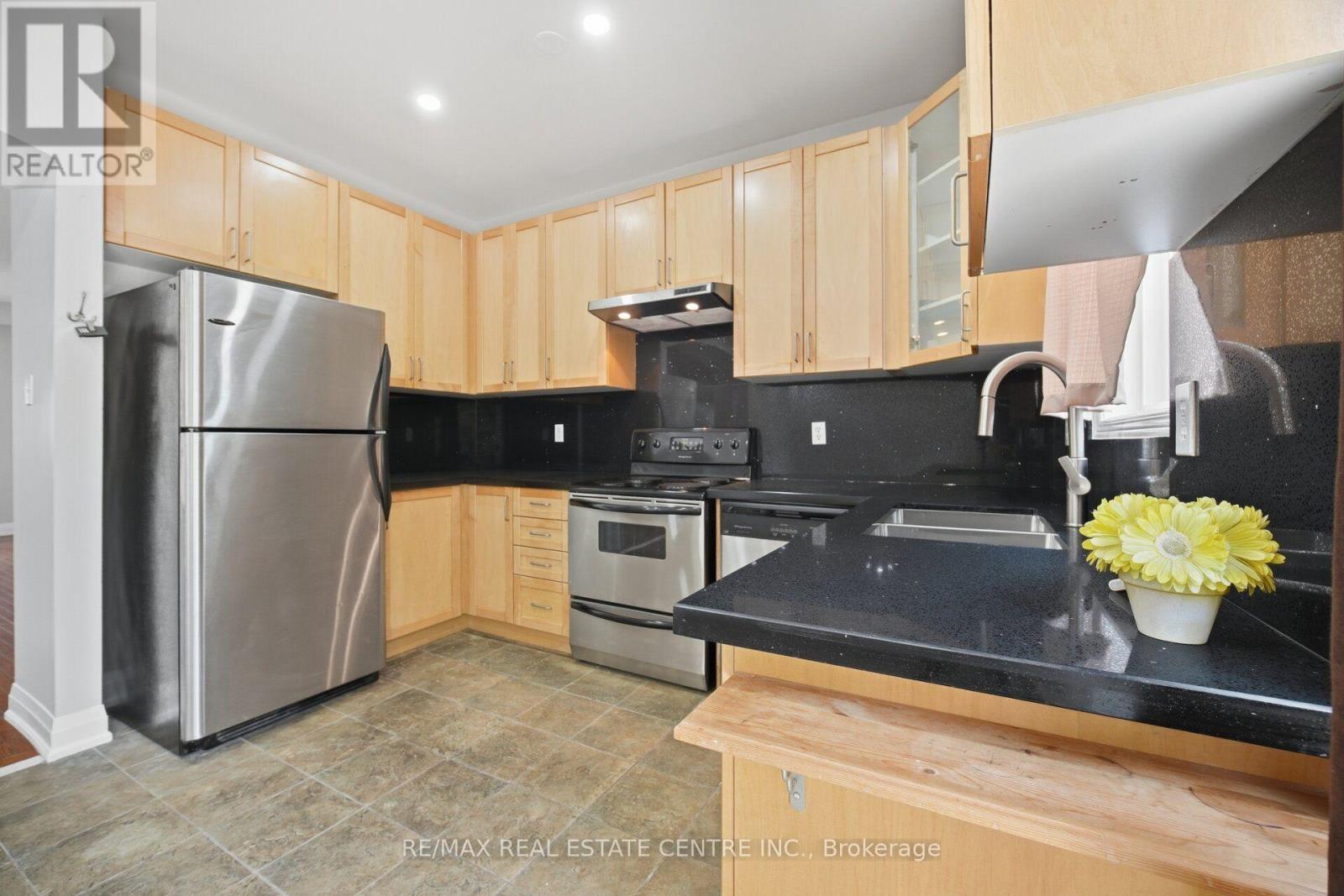 Upper Level - 3857 Brinwood Gate, Mississauga, Ontario  L5M 7H3 - Photo 12 - W13544868