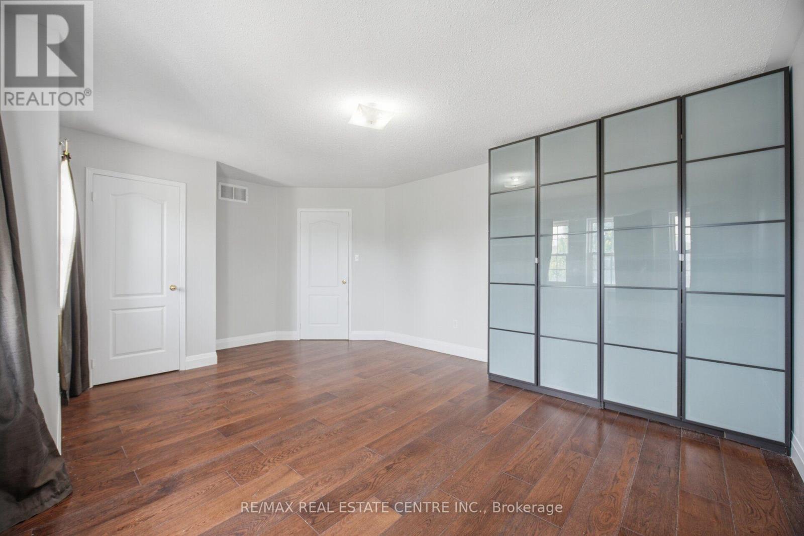 Upper Level - 3857 Brinwood Gate, Mississauga, Ontario  L5M 7H3 - Photo 29 - W13544868