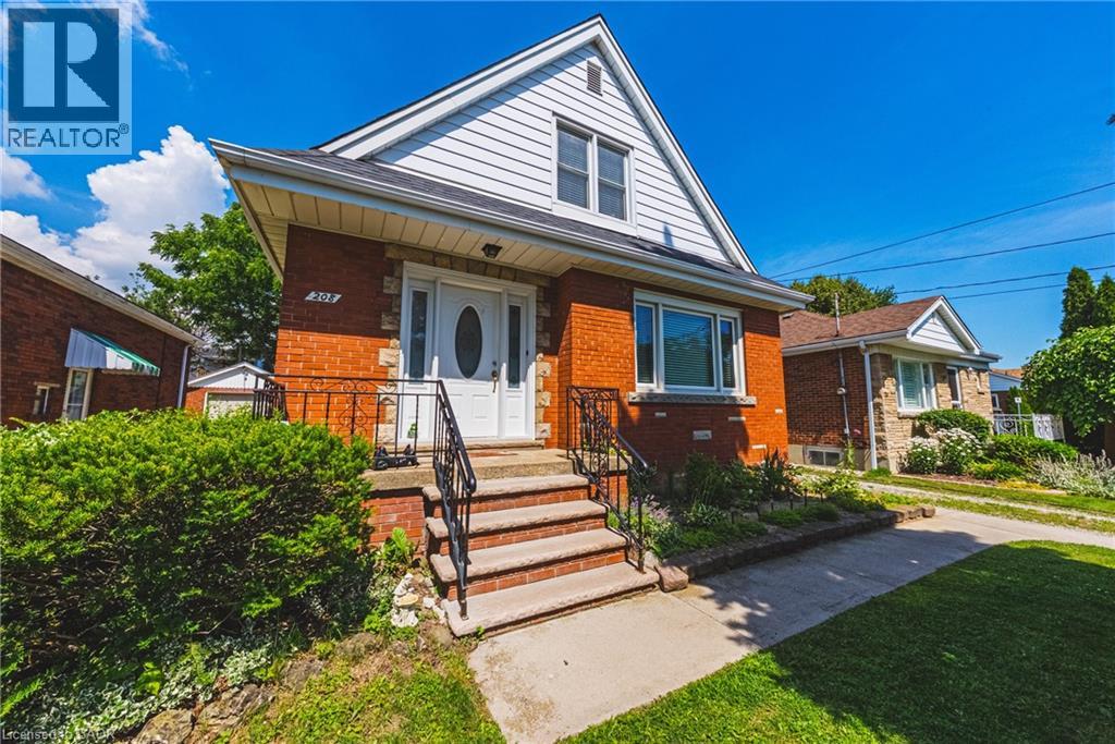 208 GLENCARRY Avenue, Hamilton