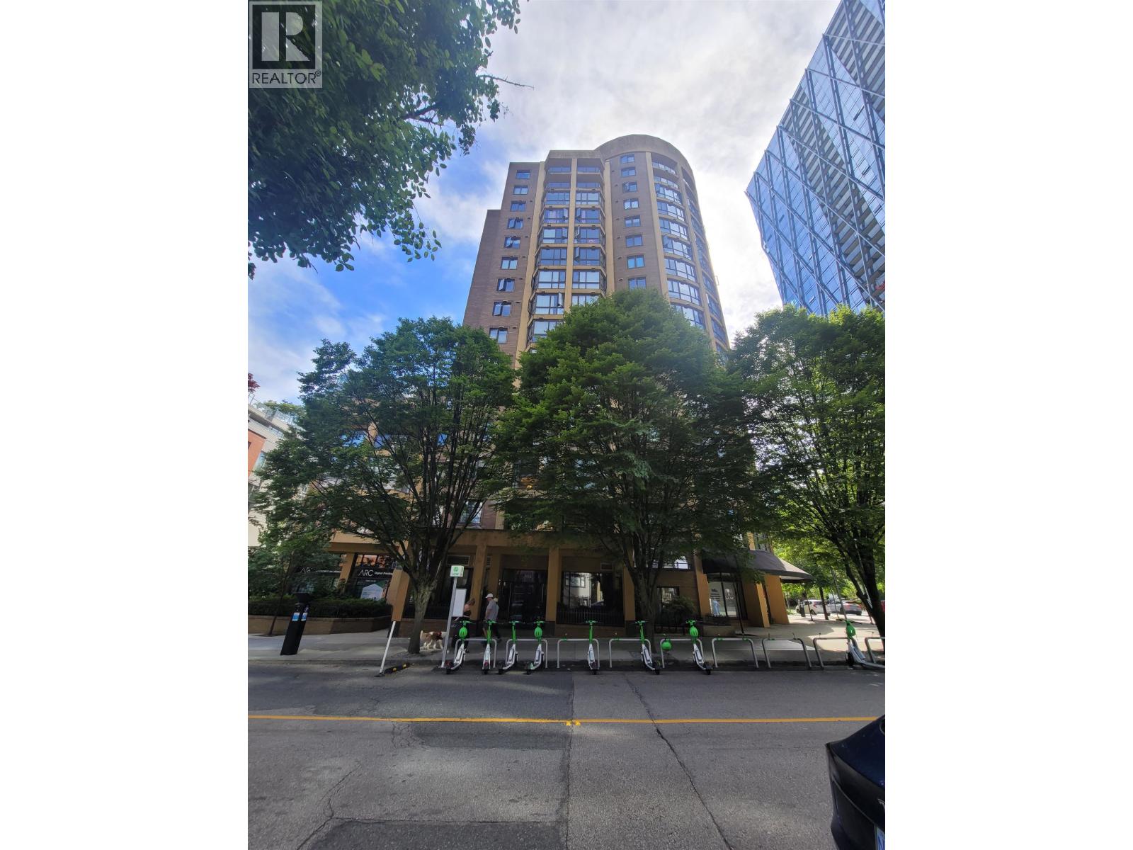 214 488 Helmcken Street, Vancouver, British Columbia  V6B 6E4 - Photo 2 - R3144528