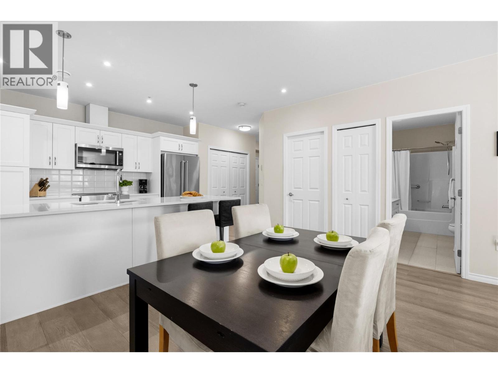 3346 Skaha Lake Road Unit# 1206, Penticton, British Columbia  V2A 0H6 - Photo 8 - 10393520