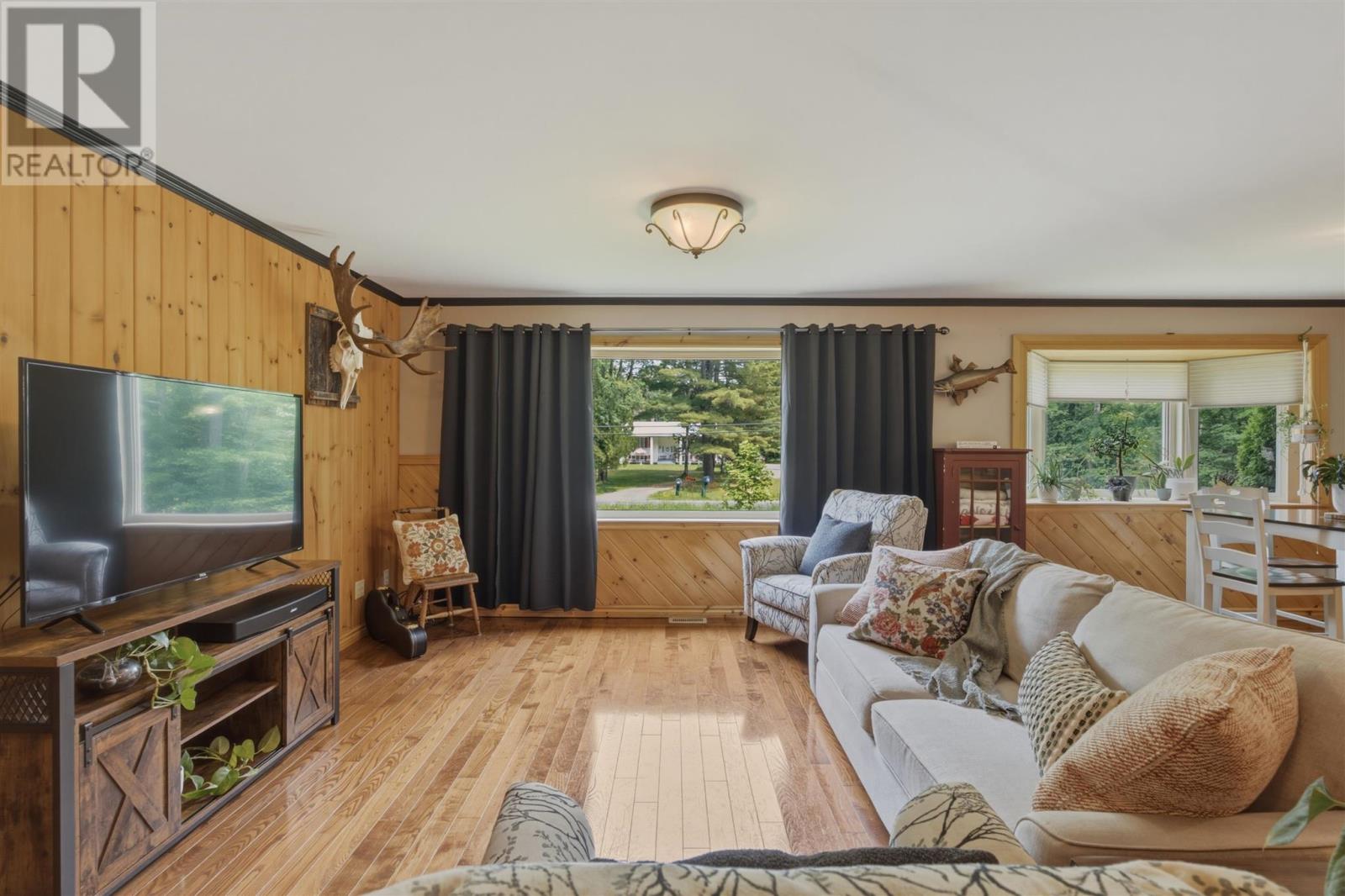 565 Walls Side Rd, Sault Ste. Marie, Ontario  P6A 6K4 - Photo 10 - SM261793