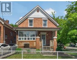 2 HERLAN AVENUE, kitchener, Ontario