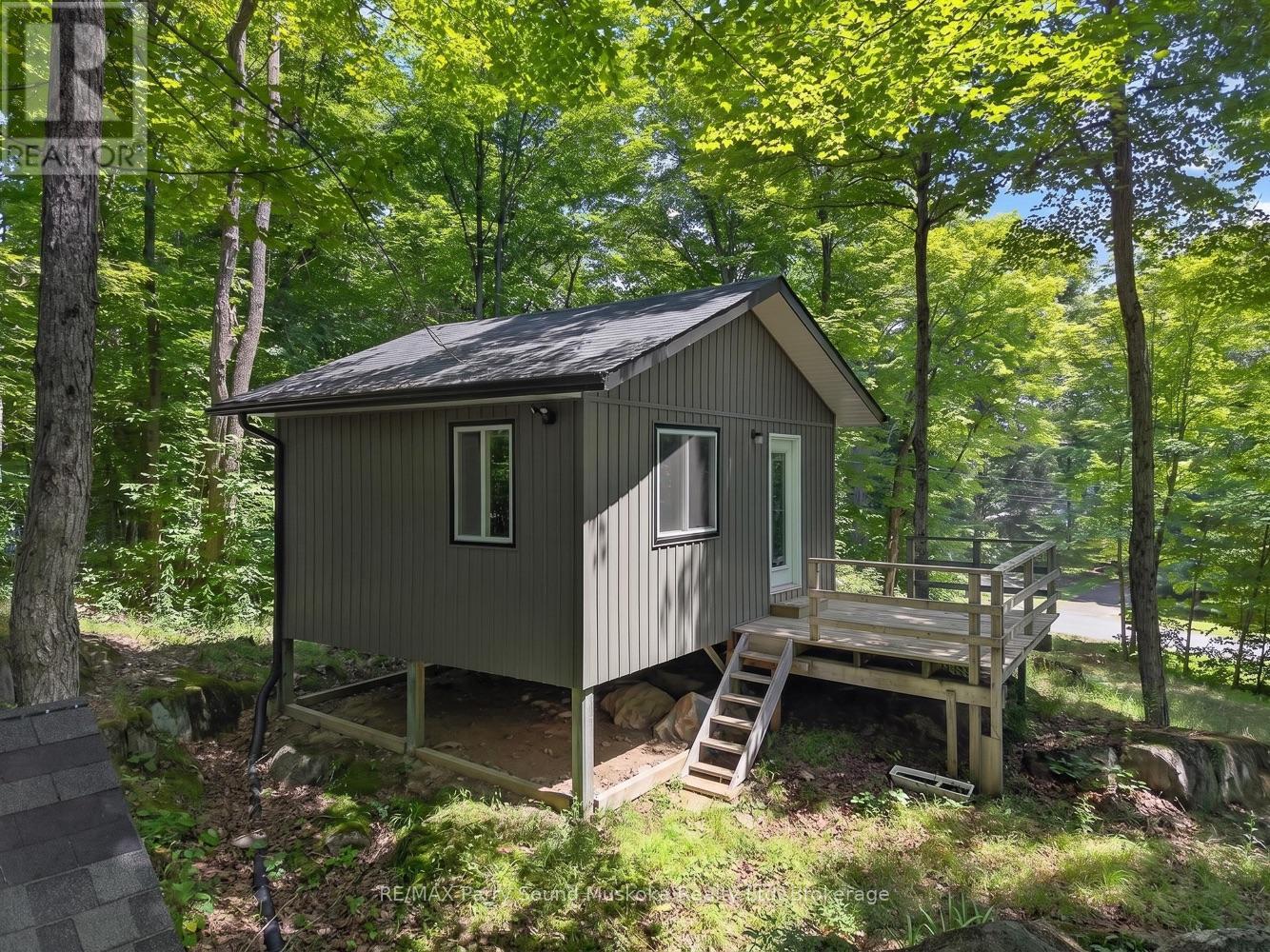 3 BUTTERCUP LANE N, McDougall, Ontario