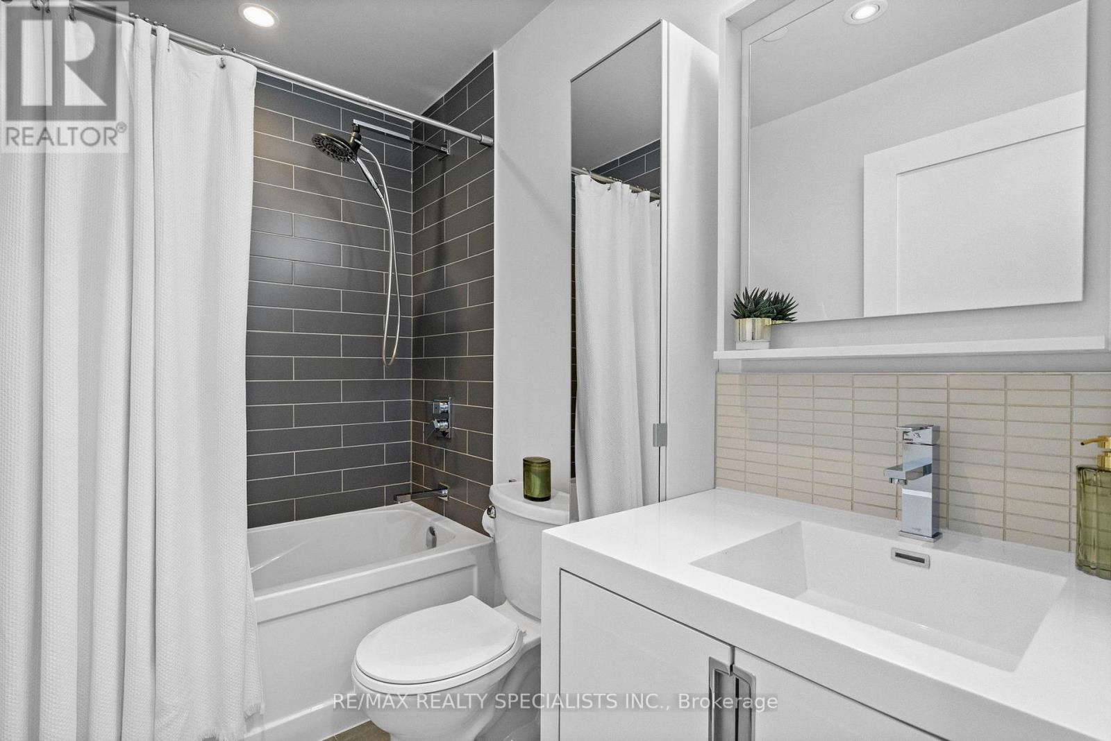 310 - 205 Manning Avenue, Toronto, Ontario  M6J 1V5 - Photo 33 - C13546342