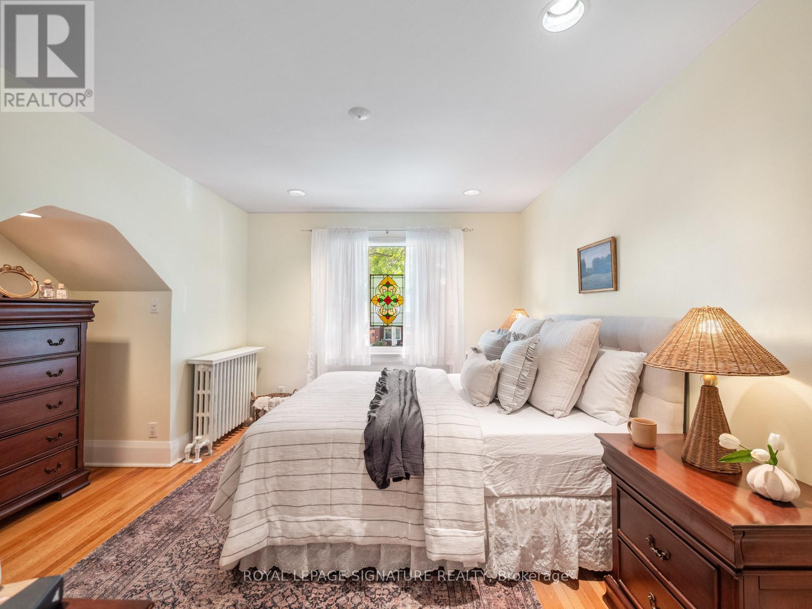 4 Kimbourne Avenue, Toronto, Ontario  M4J 4J2 - Photo 24 - E13546408