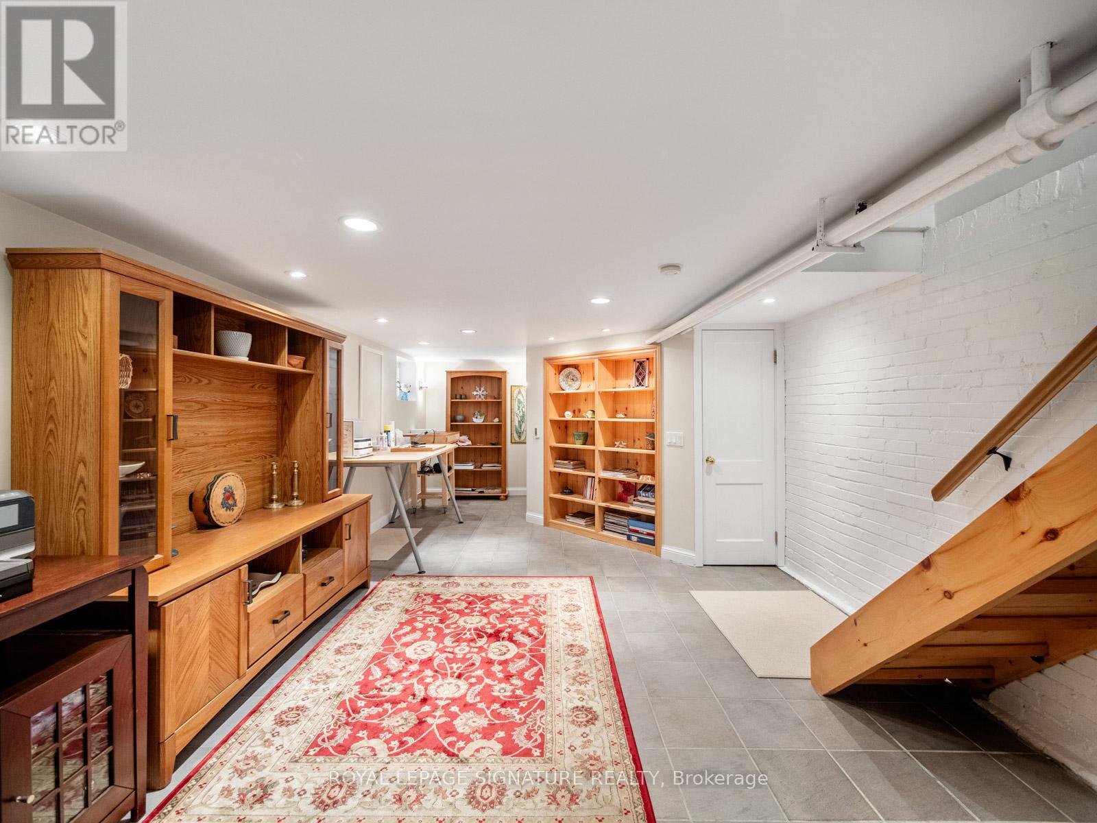 4 Kimbourne Avenue, Toronto, Ontario  M4J 4J2 - Photo 28 - E13546408