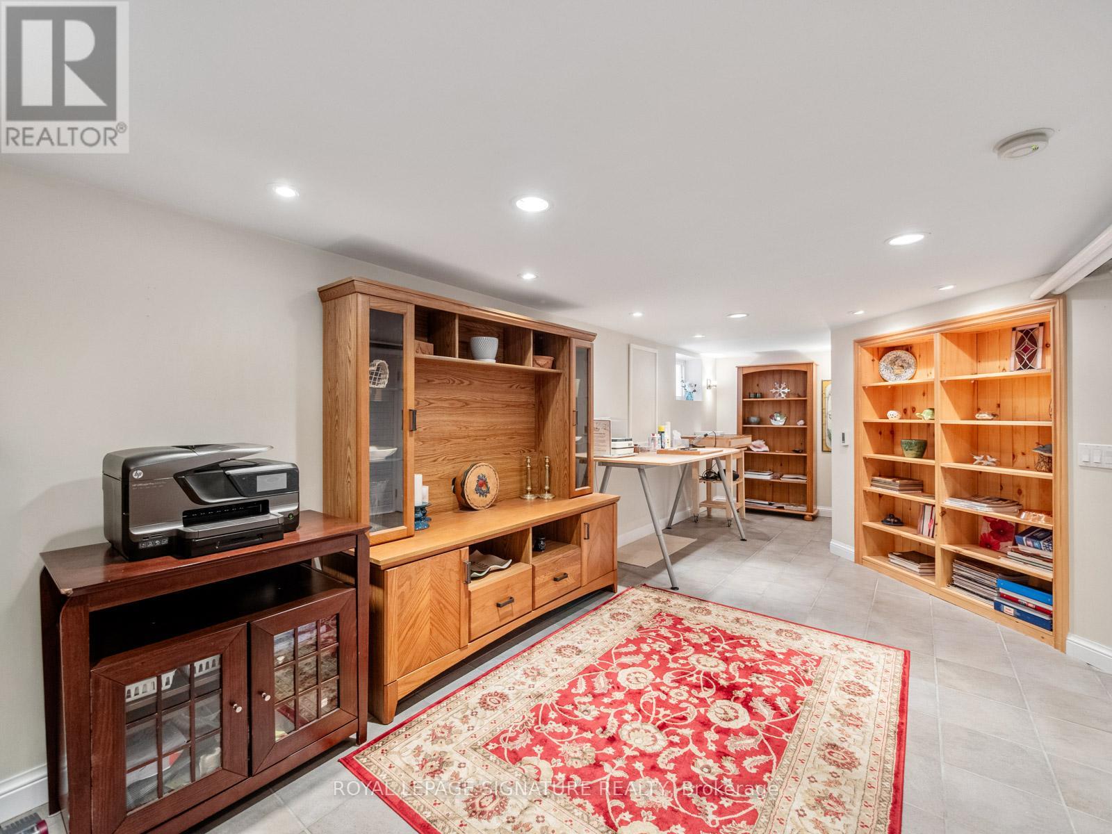 4 Kimbourne Avenue, Toronto, Ontario  M4J 4J2 - Photo 45 - E13546408