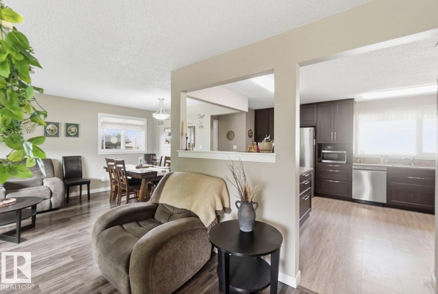 4007 45 Street, Stony Plain, Alberta  T7Z 1J6 - Photo 11 - E4498028