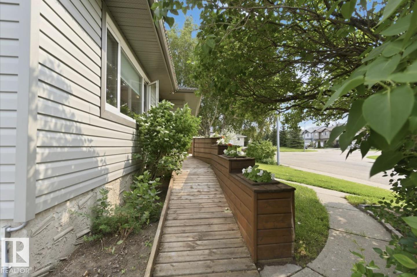 4007 45 Street, Stony Plain, Alberta  T7Z 1J6 - Photo 4 - E4498028