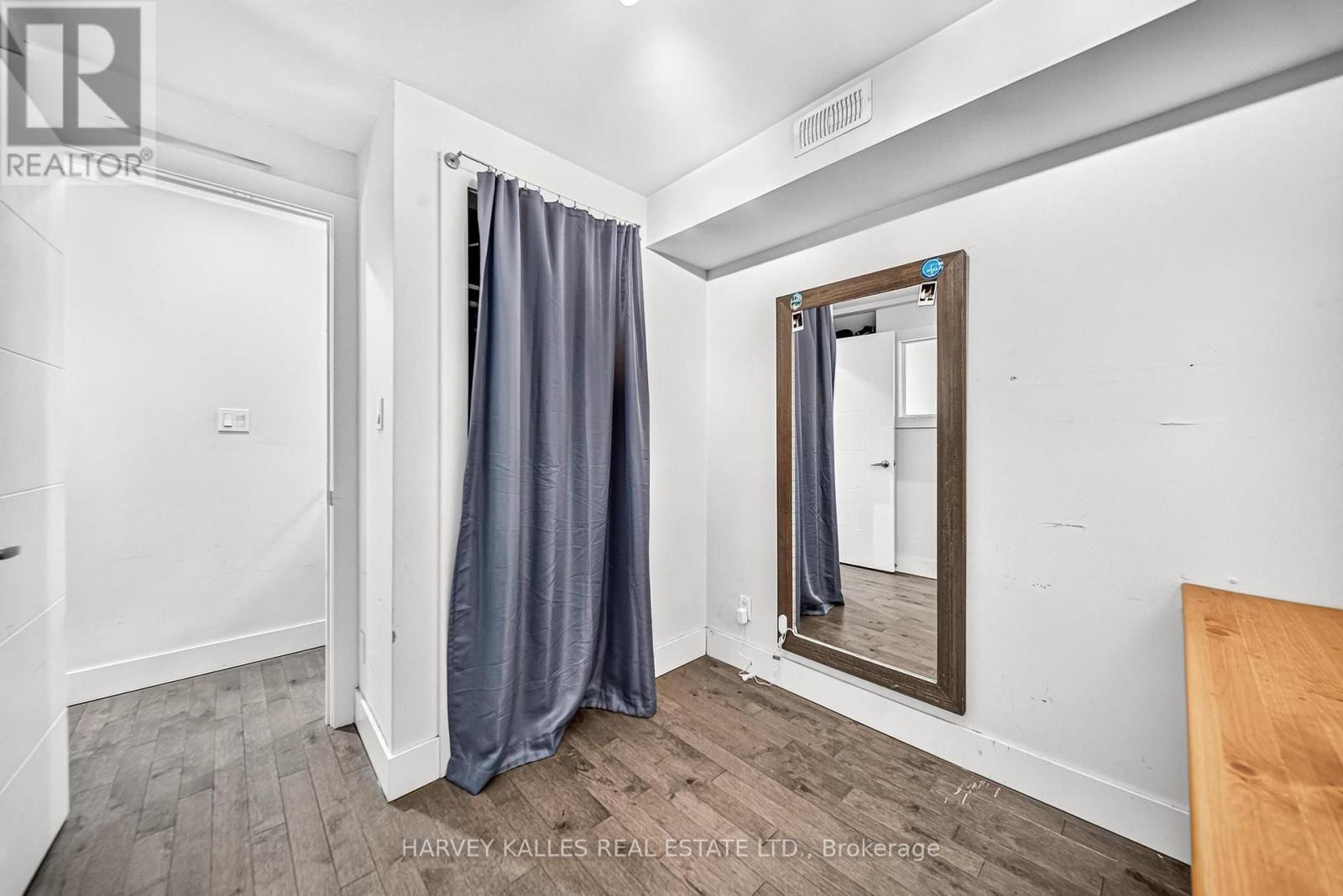 1 - 160 Lansdowne Avenue, Toronto, Ontario  M6K 2V9 - Photo 13 - W13546376