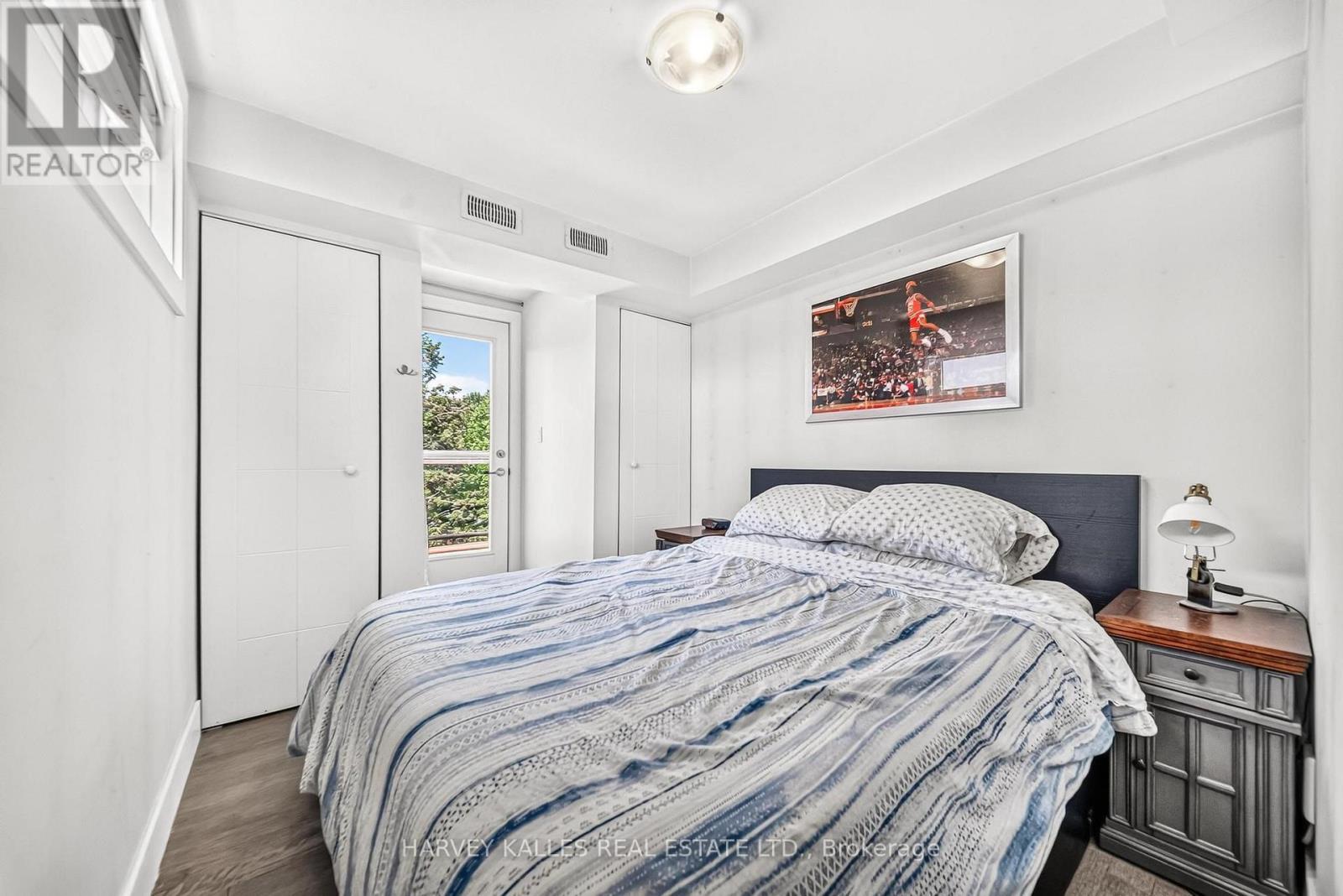 1 - 160 Lansdowne Avenue, Toronto, Ontario  M6K 2V9 - Photo 9 - W13546376