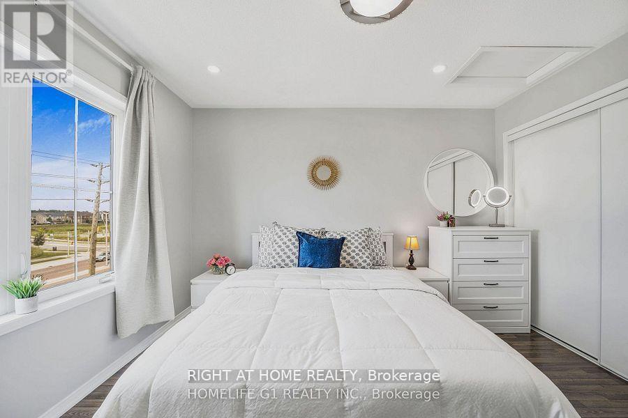 Unit 30 - 2500 Post Road, Oakville, Ontario  L6H 0K1 - Photo 33 - W13546404