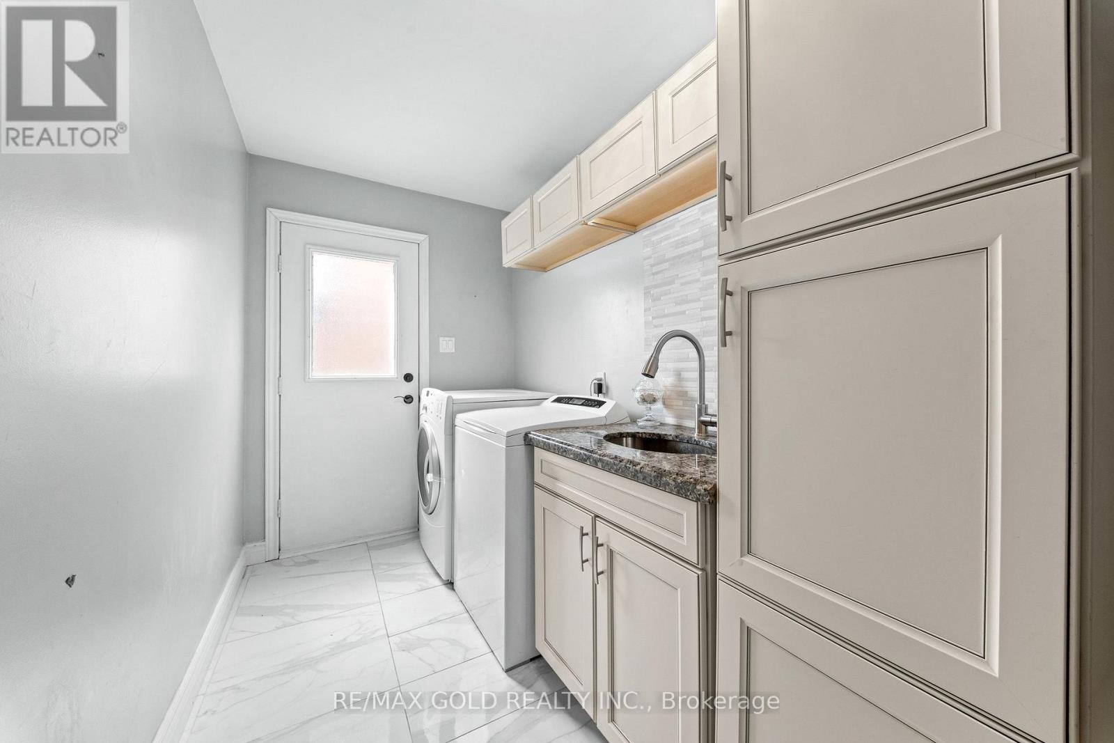 14 Shadywood Road, Brampton, Ontario  L6Z 4M6 - Photo 21 - W13546208
