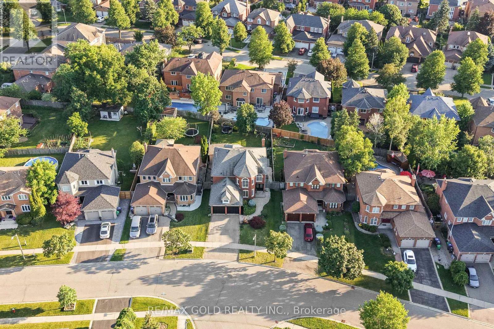 14 Shadywood Road, Brampton, Ontario  L6Z 4M6 - Photo 50 - W13546208