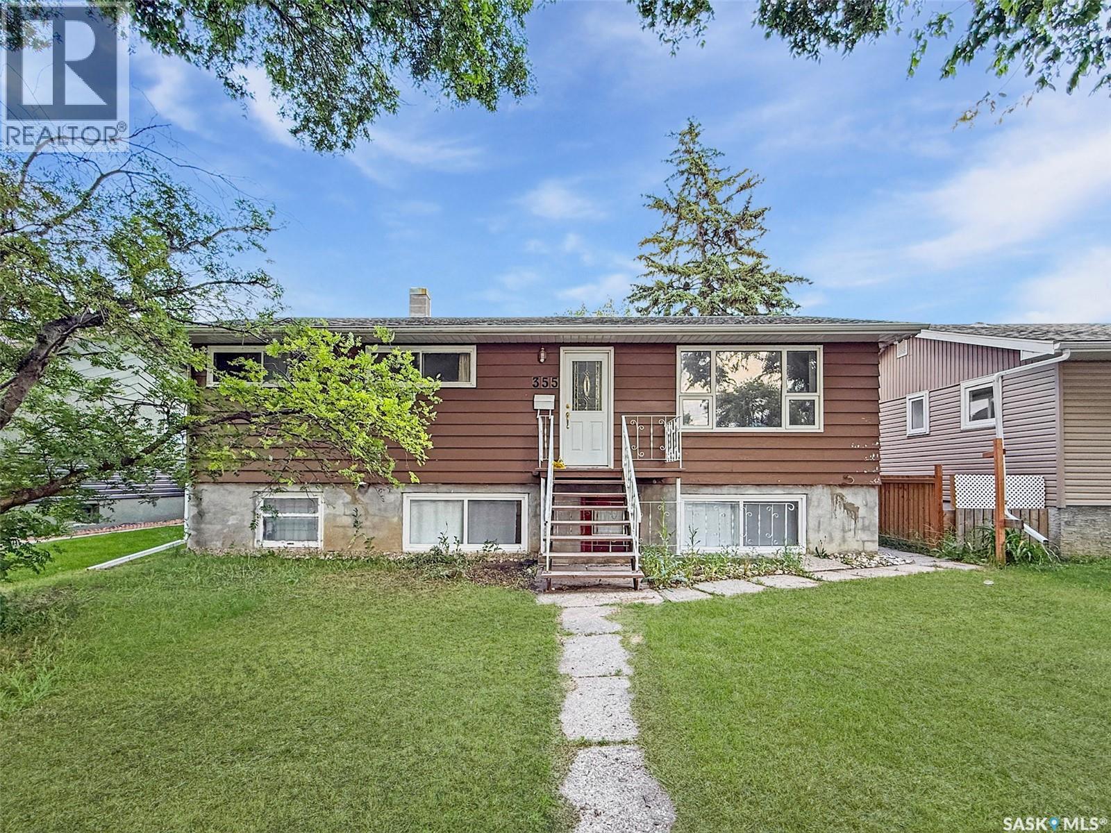355 3rd Avenue Se, Swift Current, Saskatchewan  S9H 3K6 - Photo 1 - SK041937