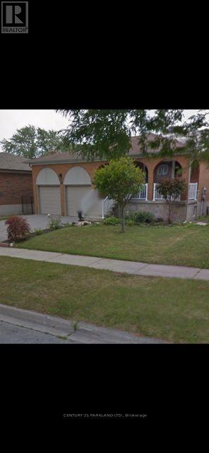 38 Beamsville Drive, Toronto, Ontario  M1T 3S2 - Photo 2 - E13545634