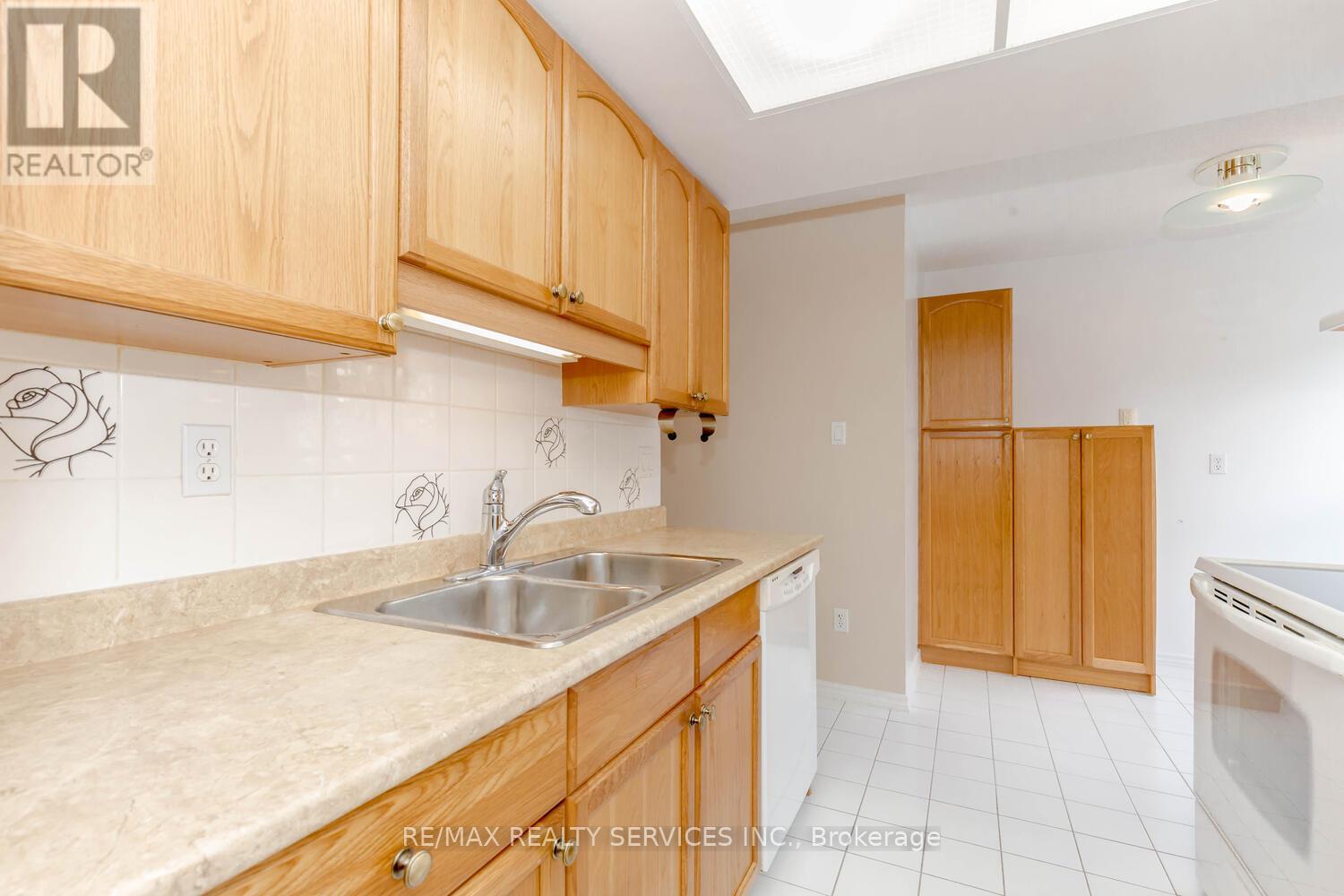308 - 30 Malta Avenue, Brampton, Ontario  L6Y 4S5 - Photo 11 - W13542688