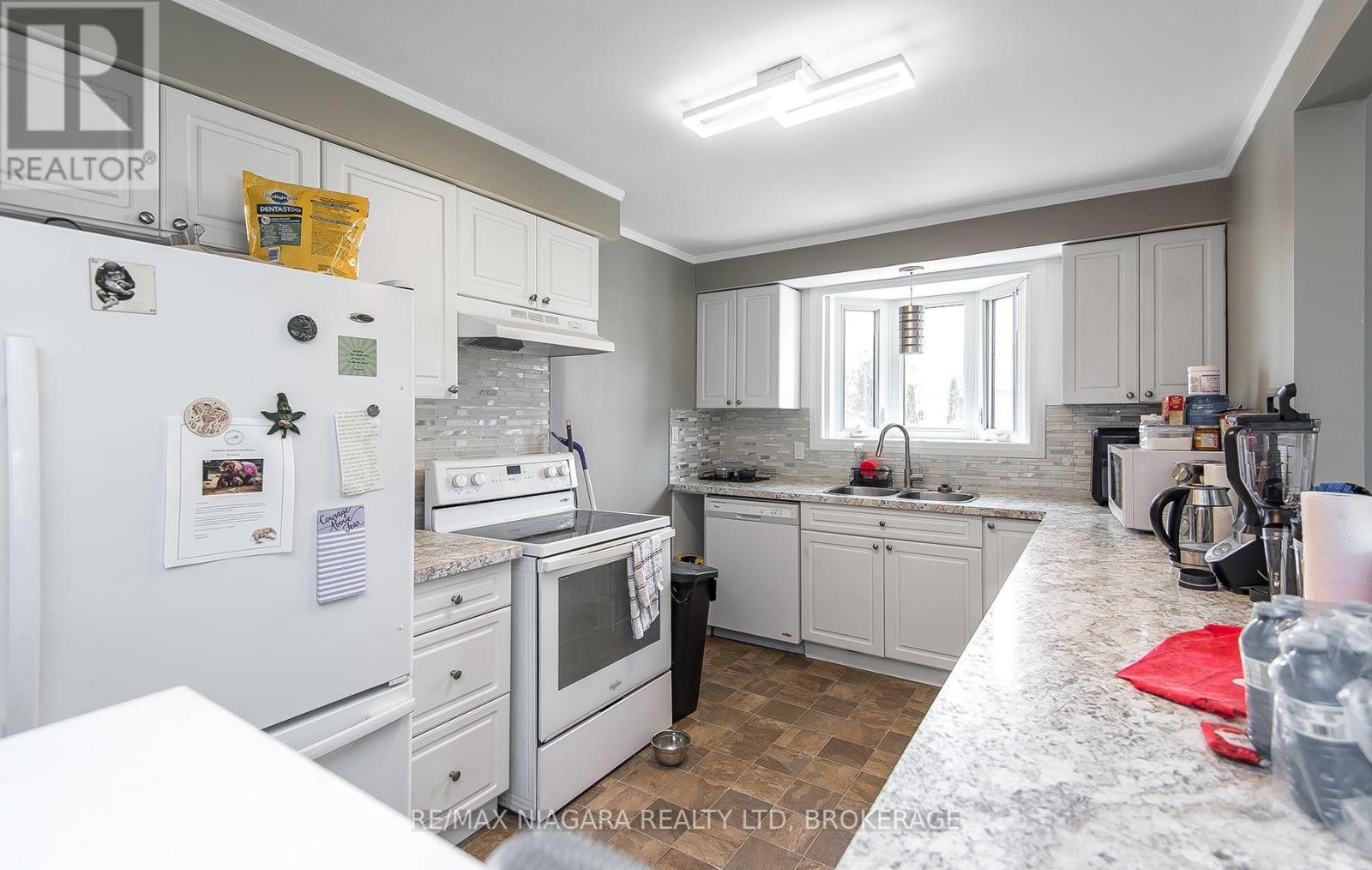 Upper - 58 Dorchester Boulevard, St. Catharines, Ontario  L2M 6V2 - Photo 14 - X13479864