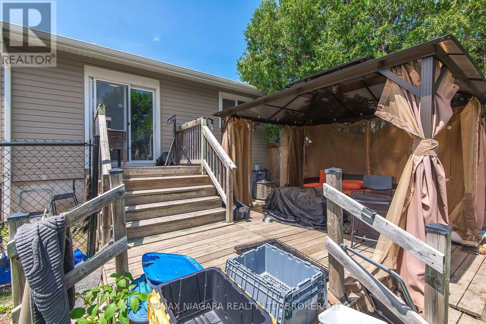 Upper - 58 Dorchester Boulevard, St. Catharines, Ontario  L2M 6V2 - Photo 5 - X13479864