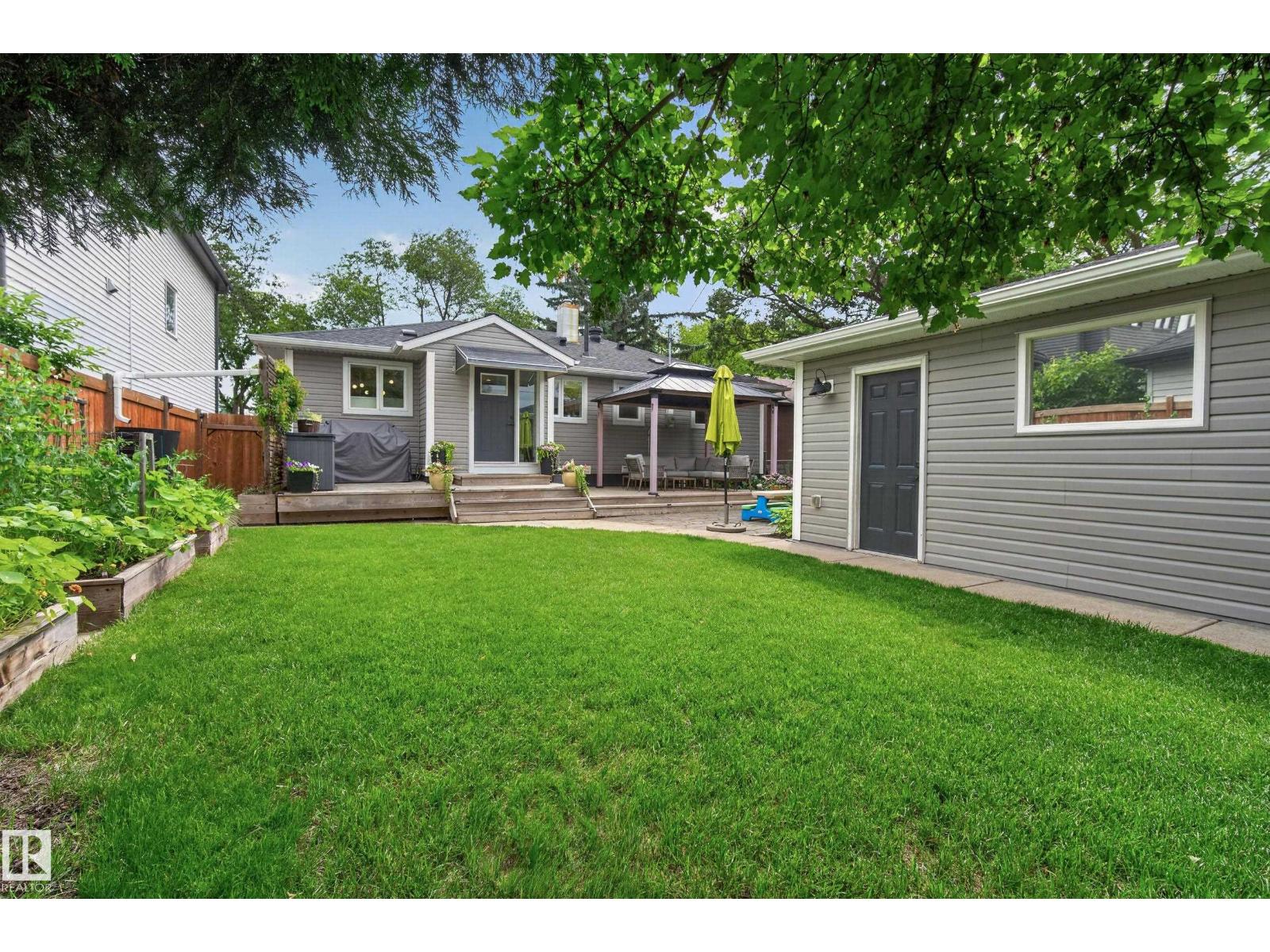 10804 135 St NW, Edmonton, Alberta  T5M 1J6 - Photo 47 - E4498035
