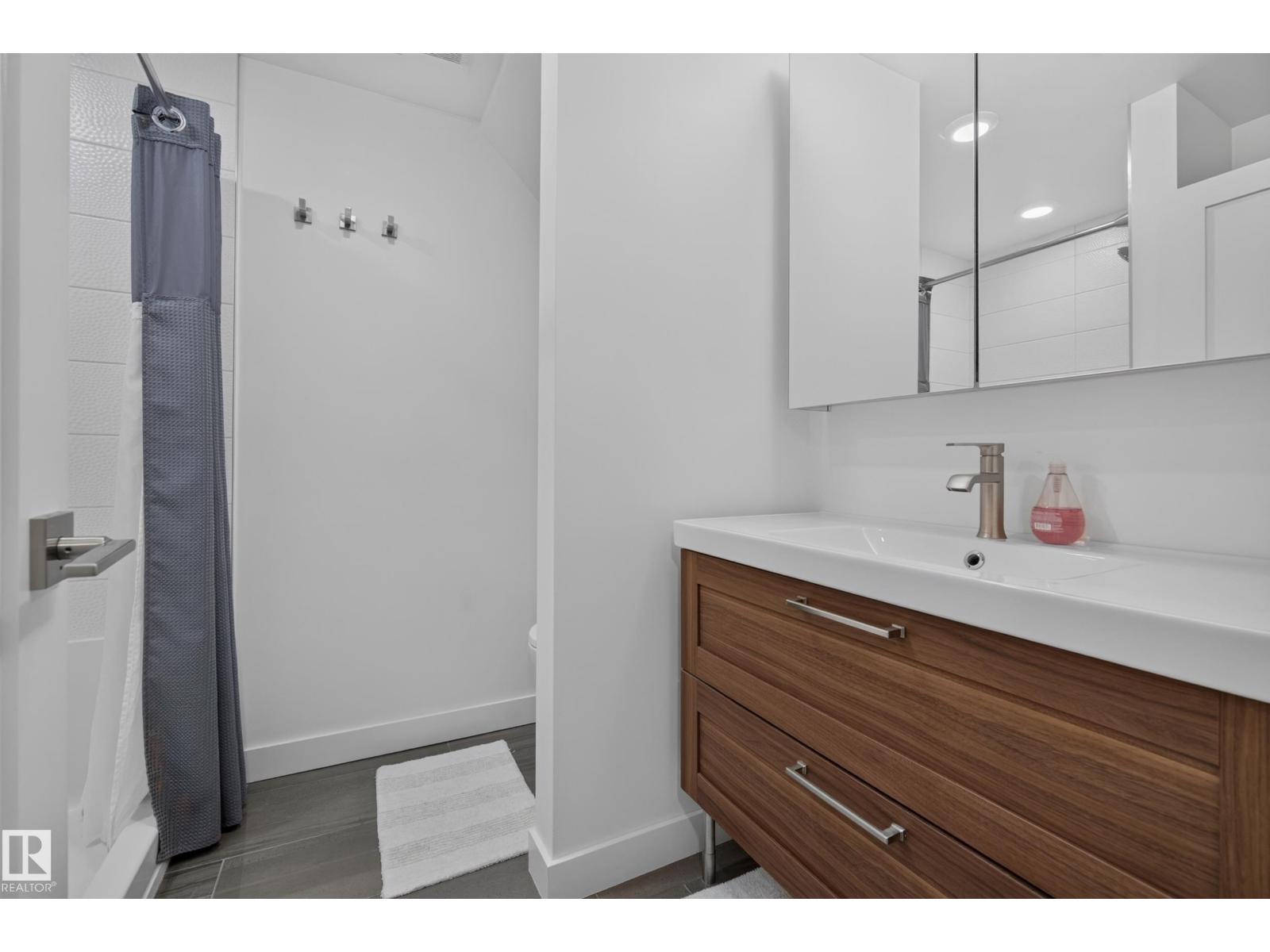 10804 135 St NW, Edmonton, Alberta  T5M 1J6 - Photo 32 - E4498035
