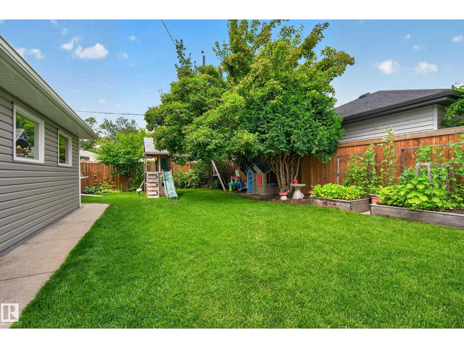 10804 135 St NW, Edmonton, Alberta  T5M 1J6 - Photo 45 - E4498035