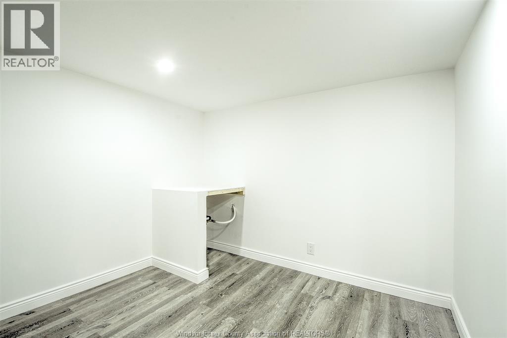 3076 Sandwich, Windsor, Ontario  N9C 1A4 - Photo 16 - 26016548