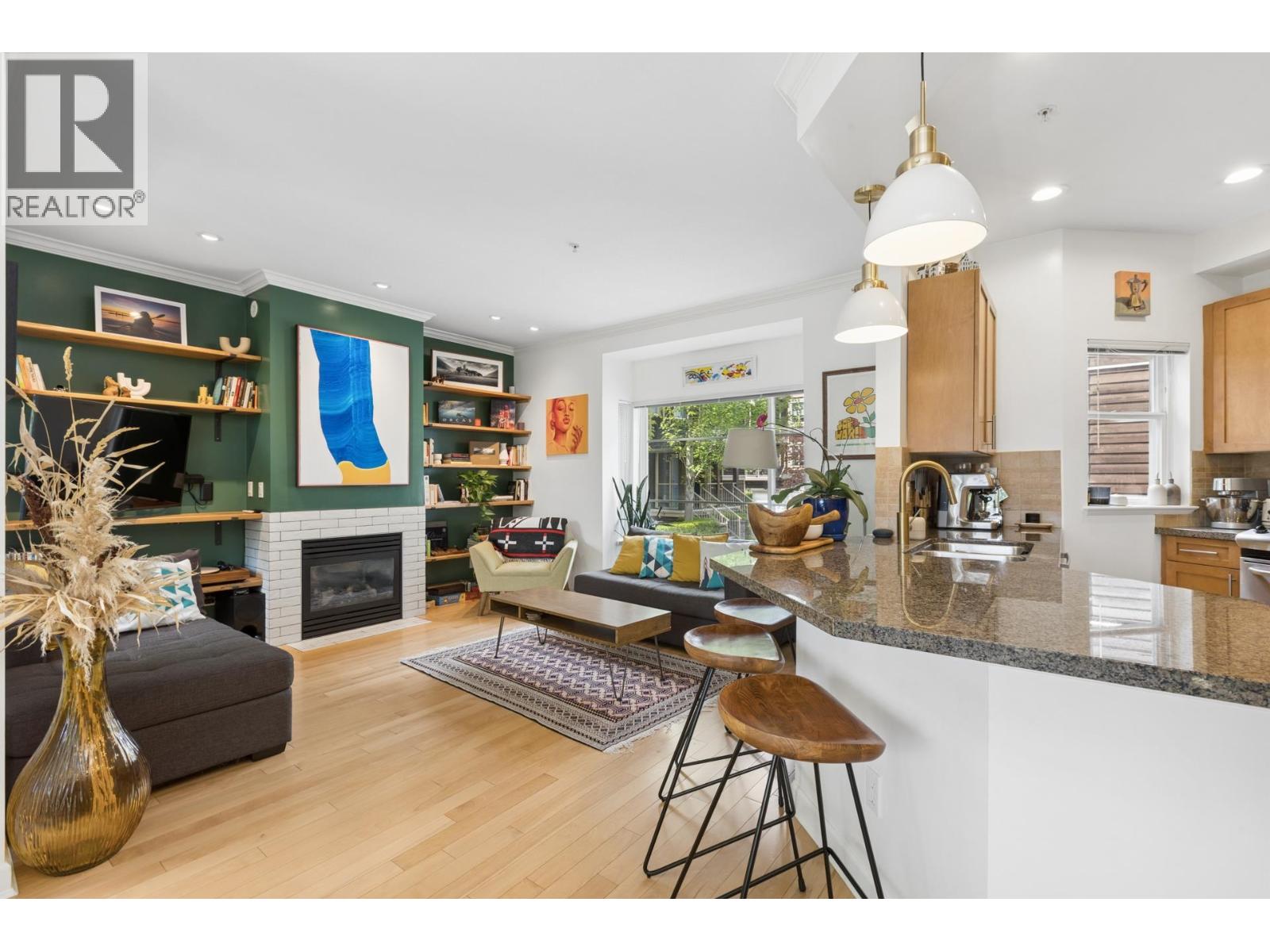 Listing image 1
