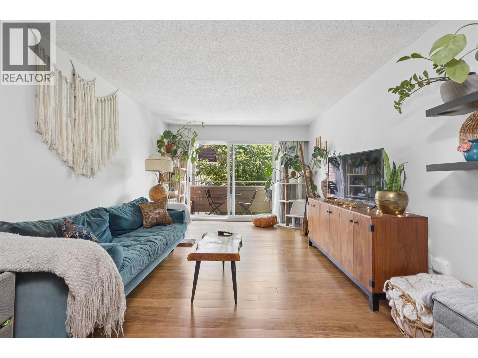 319 750 E 7TH AVENUE, Vancouver