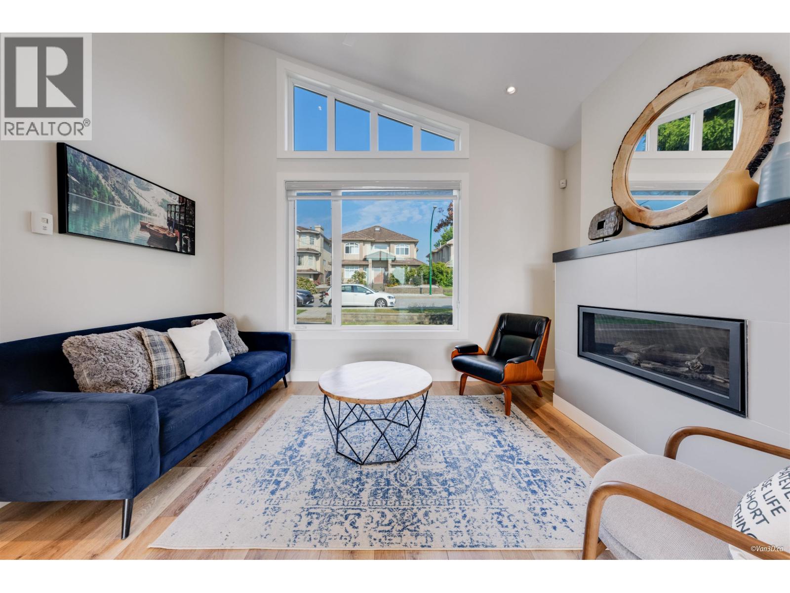 8008 13TH AVENUE, burnaby, British Columbia