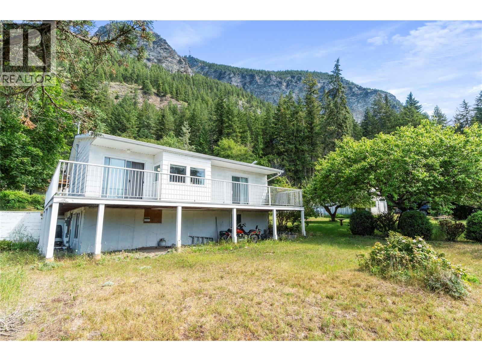 538 Begbie Road, Tappen, British Columbia  V0E 2X1 - Photo 11 - 10393119