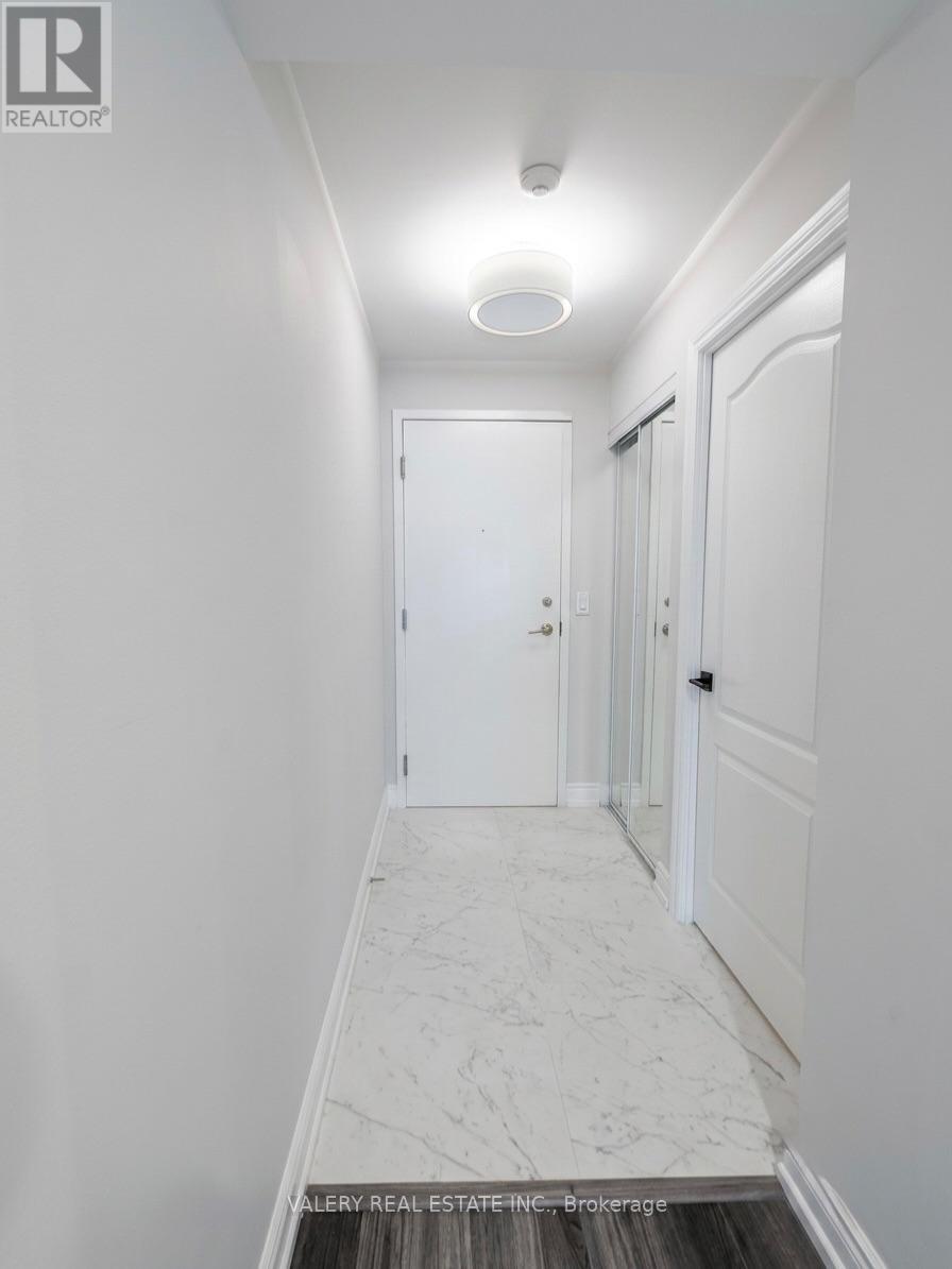 708 - 60 Brian Harrison Way, Toronto, Ontario  M1P 5J5 - Photo 2 - E13538696