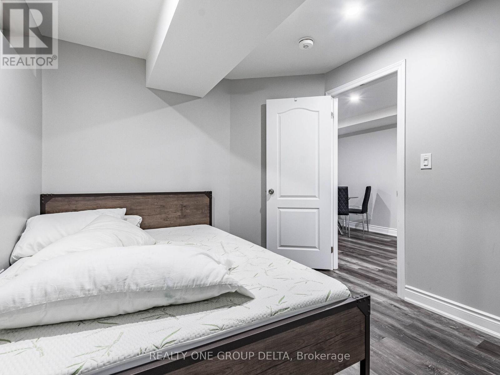 6 Quinton (Upper Level) Ridge, Brampton, Ontario L6Y 0E3 - Photo 34 - W13546444