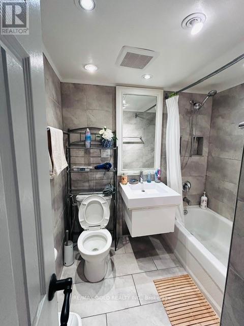 815 - 50 Lotherton Pathway, Toronto, Ontario  M6B 2G8 - Photo 10 - W13546464