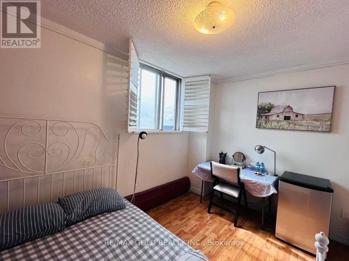 815 - 50 Lotherton Pathway, Toronto, Ontario  M6B 2G8 - Photo 5 - W13546464