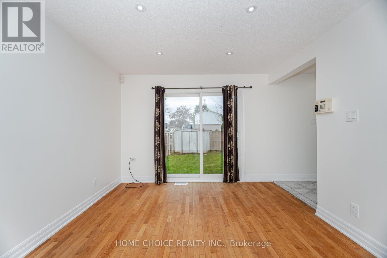 2 Hunt Club Drive, Brampton, Ontario  L6S 1S2 - Photo 10 - W13507906
