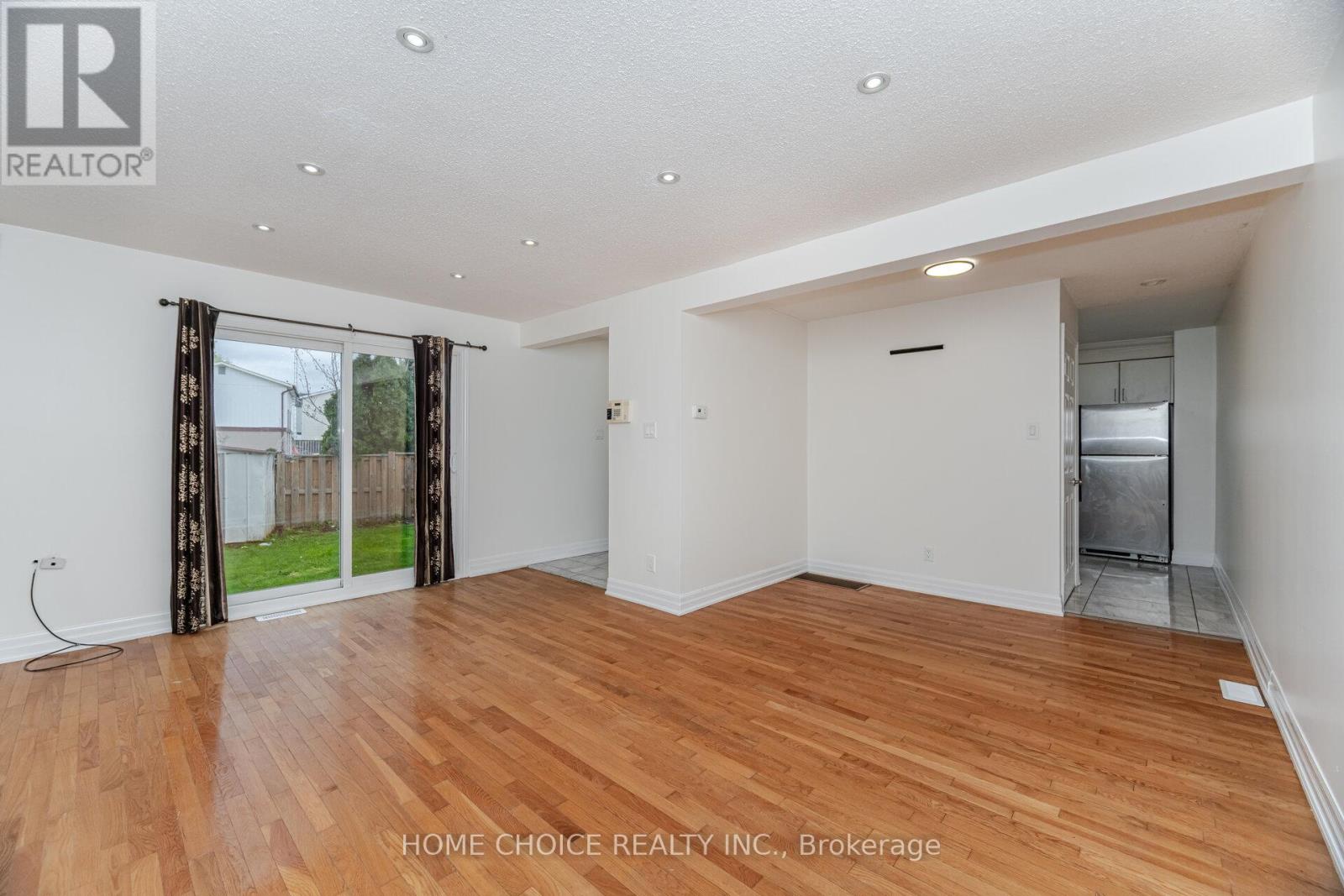 2 Hunt Club Drive, Brampton, Ontario  L6S 1S2 - Photo 12 - W13507906