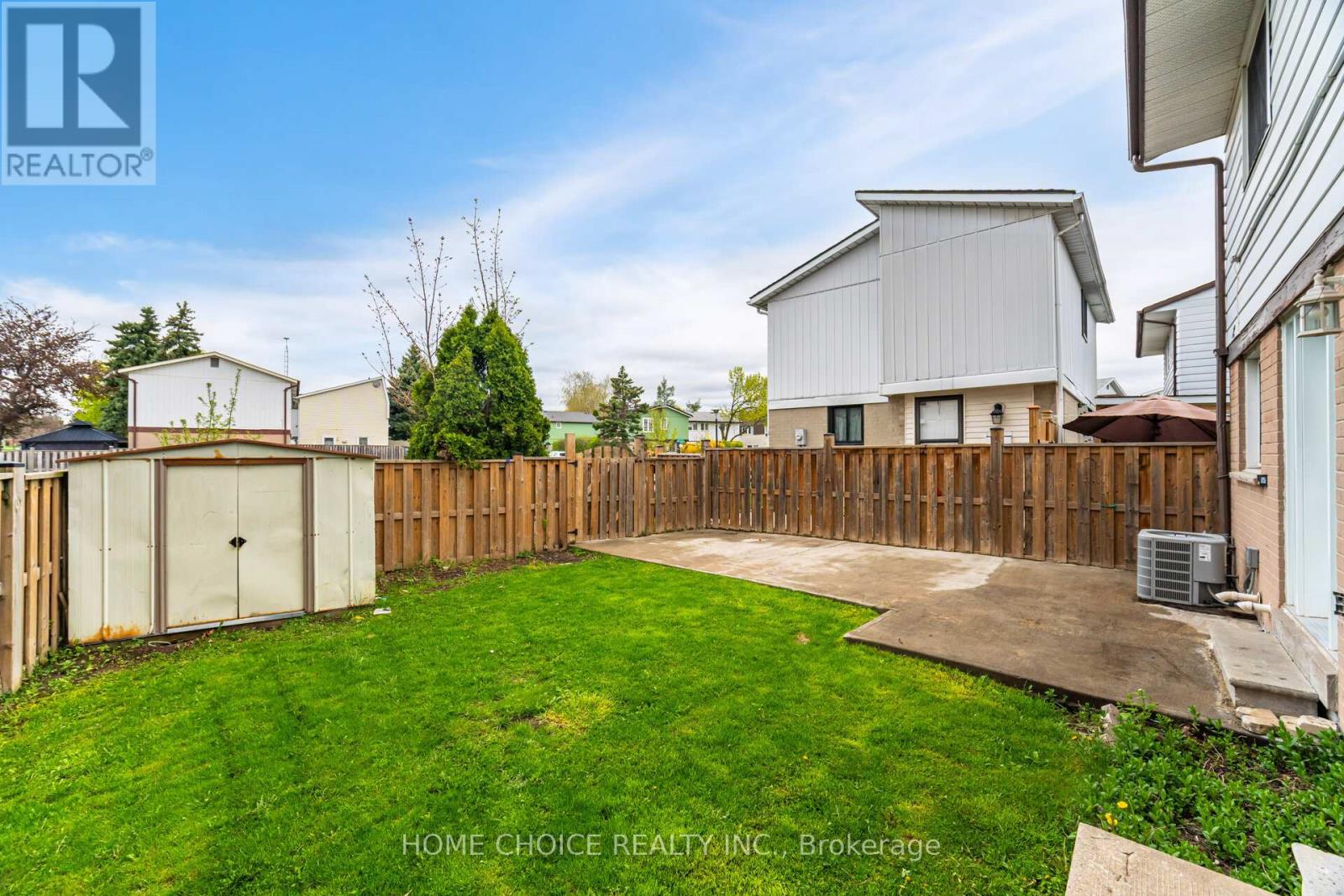 2 Hunt Club Drive, Brampton, Ontario  L6S 1S2 - Photo 4 - W13507906