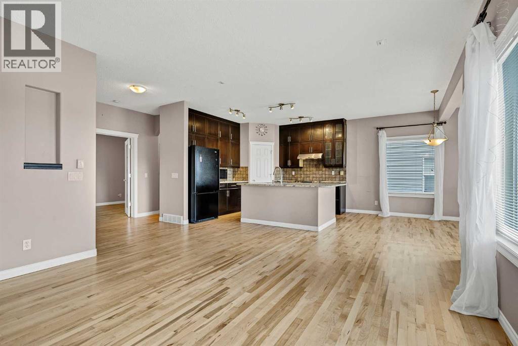 92 Everhollow Way SW, Calgary, Alberta  T2Y 4R7 - Photo 7 - A2325977